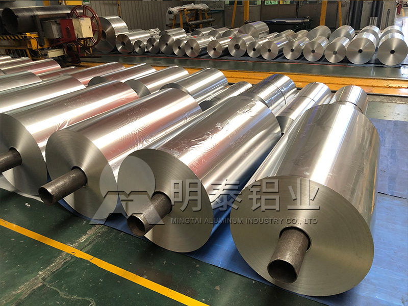 8021鋁箔|8079鋁箔應用(yong)電(dian)池軟包鋁箔市(shi)場(chang)髮(fa)展(zhan)潛力(li)大(da)